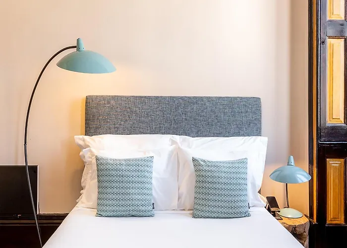 Nearby Market In Porto