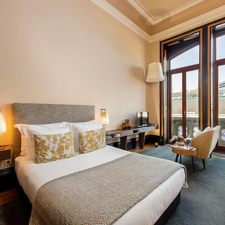 Nearby Market In דירה *