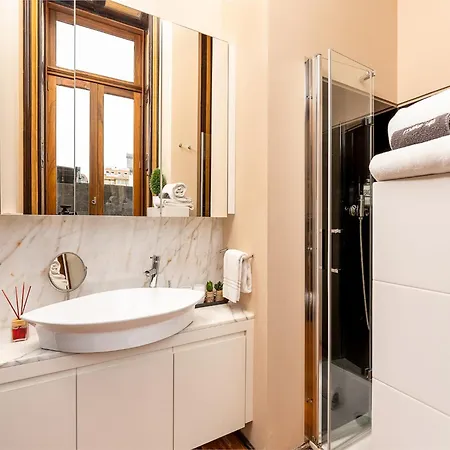 Nearby Market In * Porto