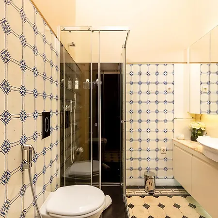 Nearby Market In * Oporto